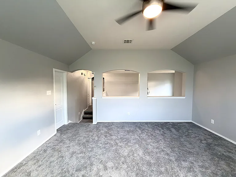 317 Sheridan Rd — Photo 18