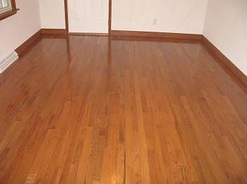 4th image of 1039 E 10th St