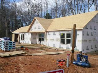 153 Heritage Creek Dr, Boiling Springs, SC 29316