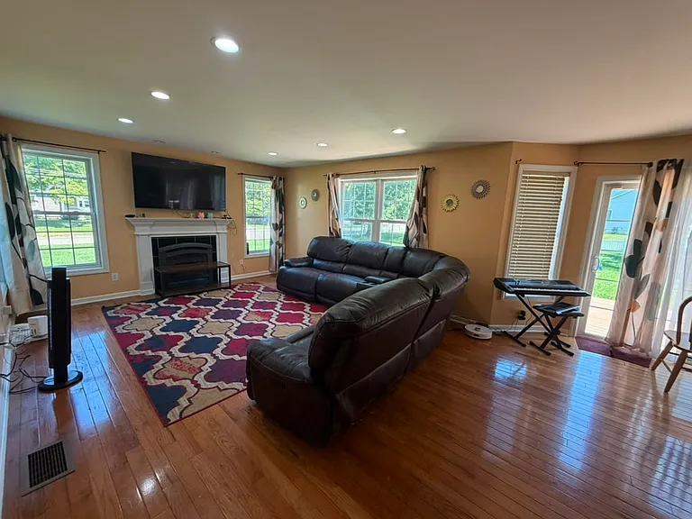 5 Gorski Dr — Photo 2