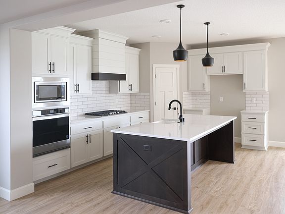 5th image of 8215 NE 168th Pl