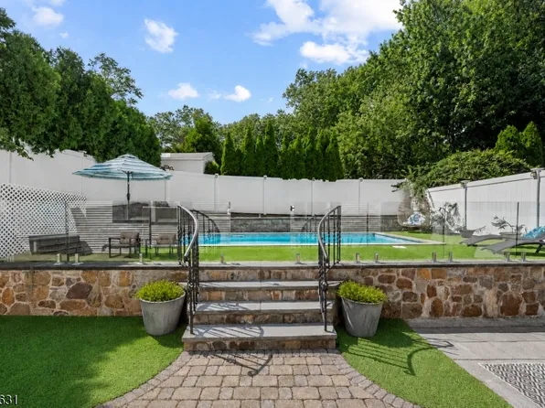15 Edison Ave, Nutley Twp., NJ 07110