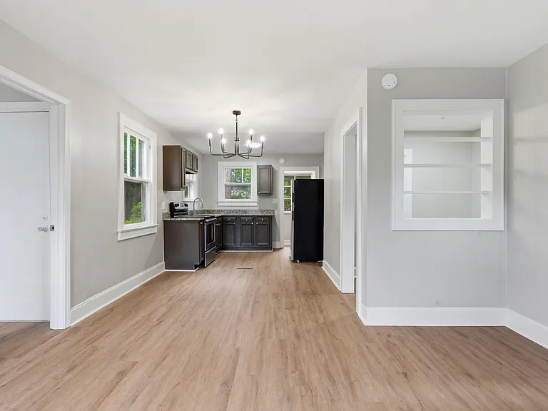 4412 Palmetto Ave — Photo 3