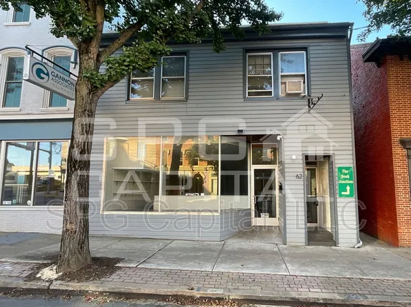 62 E King St APT 2, Shippensburg, PA 17257