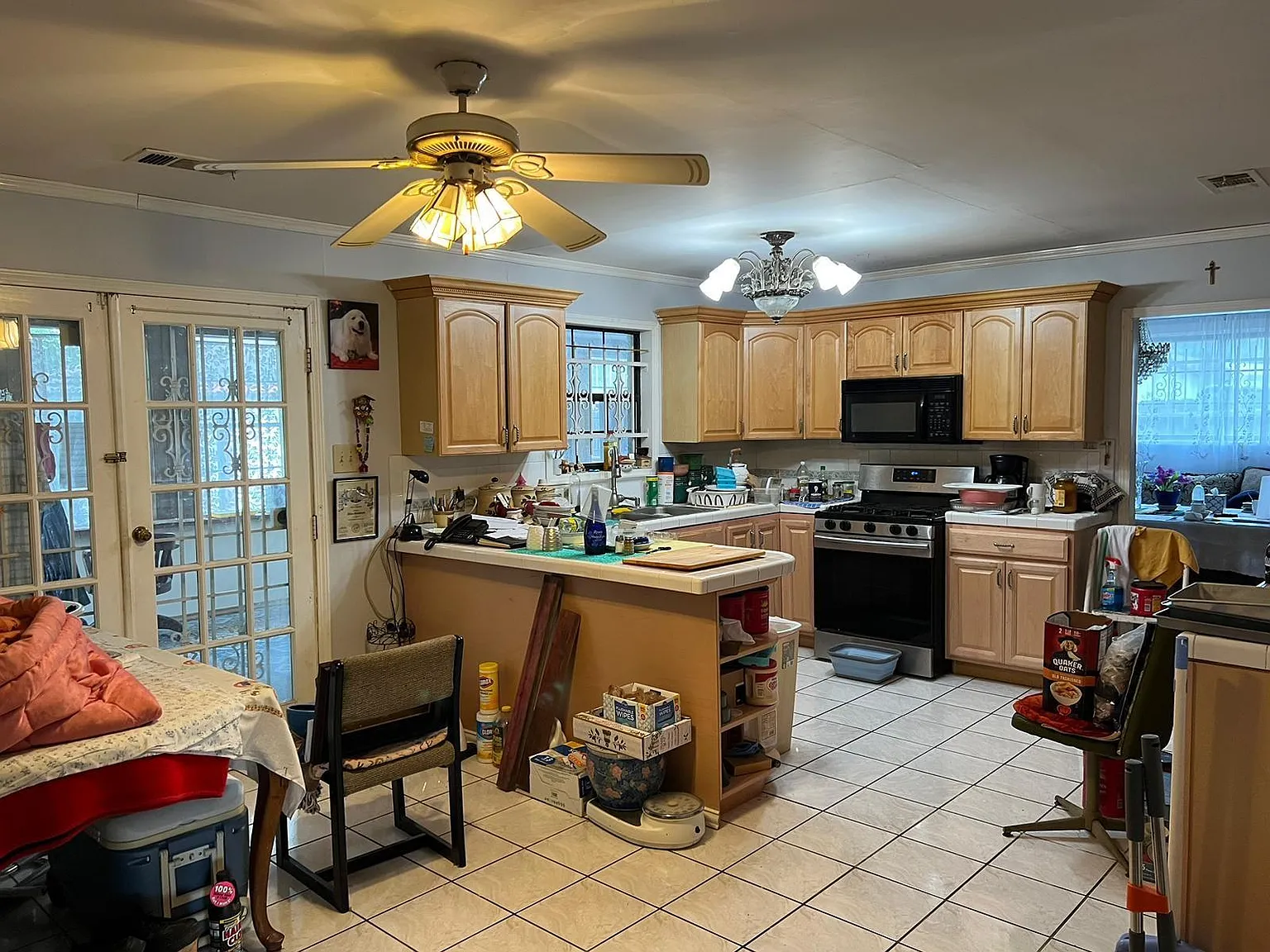 3 bed, 2.0 bath, $1,800 — Photo 3
