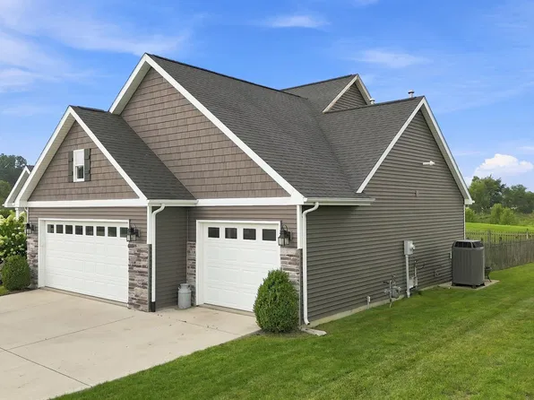 779 Perolla Dr, Fort Wayne, IN 46845