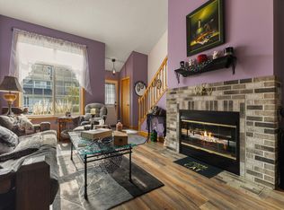 420 Monk Ct, Chanhassen, MN 55317