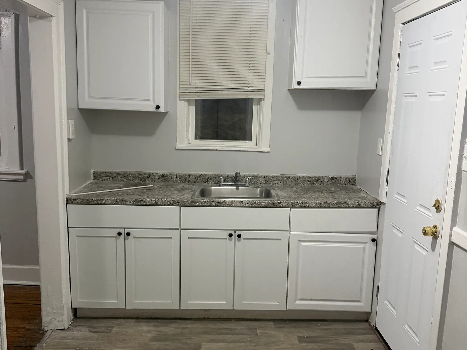 2 bed, 1015 sqft, $1,100 — Photo 2
