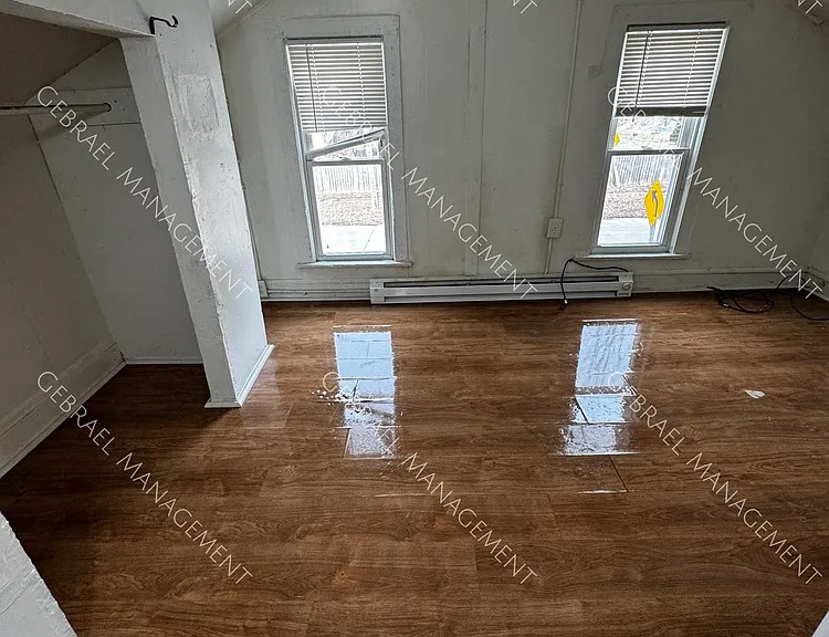 217 Vermont St — Photo 9