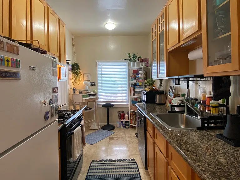 1955 Chestnut St #204 — Photo 15
