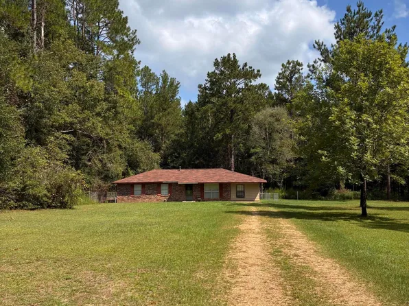 30 Leslie Pounds Ln, Foxworth, MS 39483