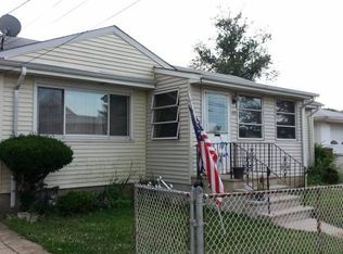 127 Worden Ave, Hopelawn, NJ 08861