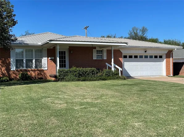 1004 London Dr, Anadarko, OK 73005