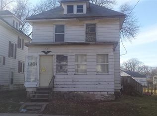1204 Randolph St, Waterloo, IA 50702