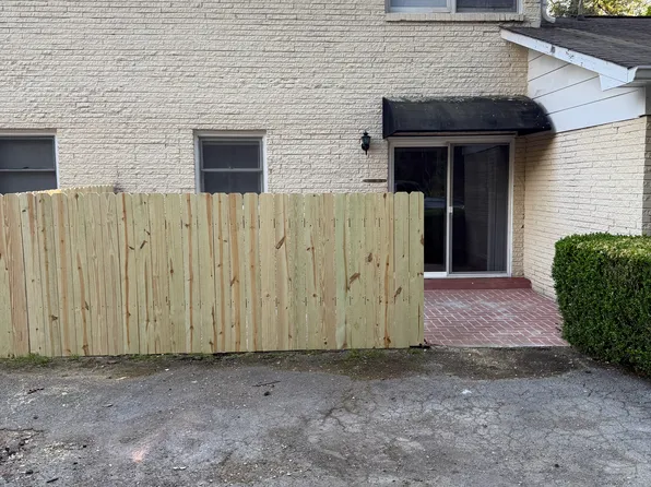 303 Overlook Dr #C, Gadsden, AL 35901