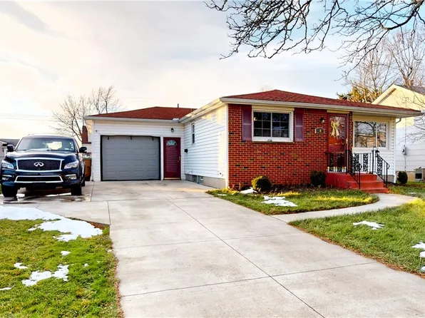 16 Rachelle Dr, Cheektowaga, NY 14227