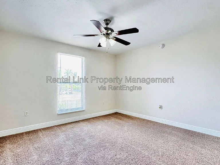 12664 Kenwood Ln #C — Photo 26