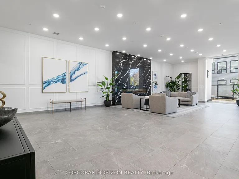 71 Wyndham St S #1105 — Photo 32