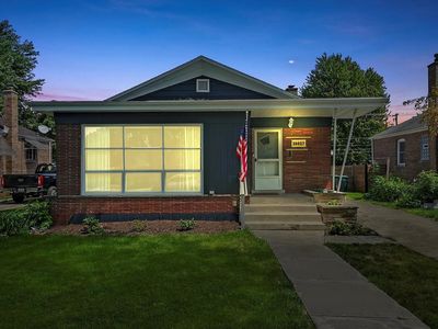 (Undisclosed Address), Evergreen Park, IL, 60805