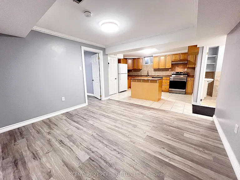 98 Elson St #BASEMENT — Photo 9