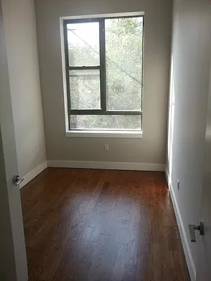 Rented by Loom Group | media 21