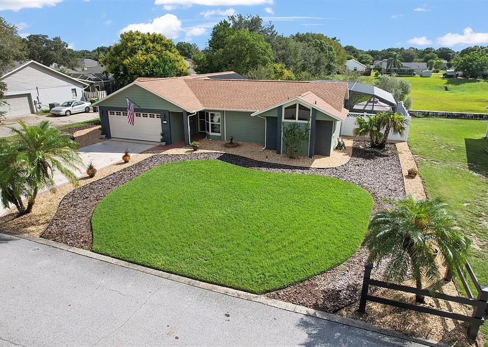 1st image of 215 EASTRIDGE DRIVE