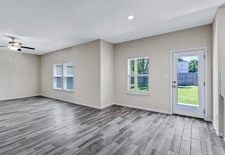 252 Falling Star Ln — Photo 9
