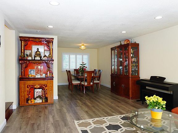 4th image of 2464 Glen Fox Ct