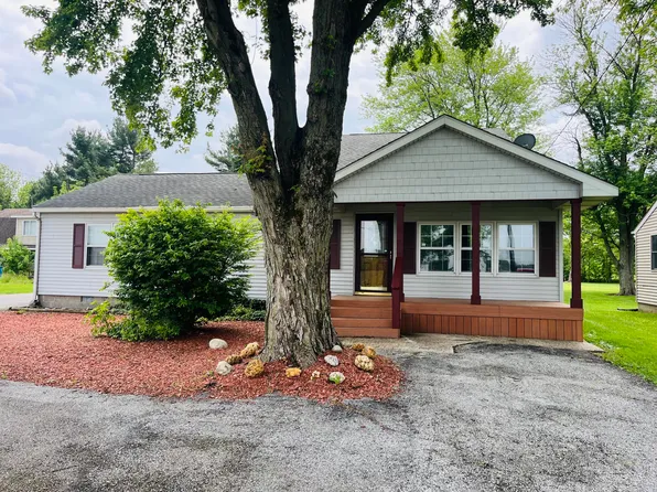 602 W State Road 8, Hebron, IN 46341