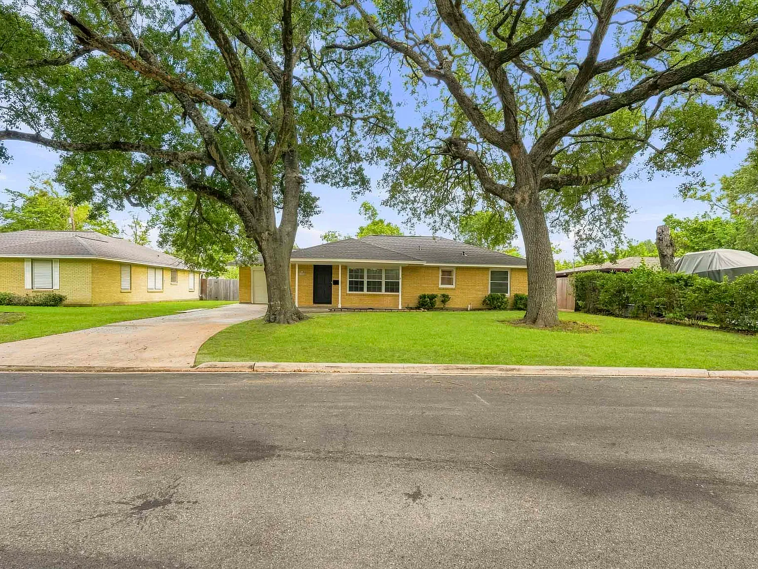 4 bed, 1633 sqft, $1,950 — Photo 3