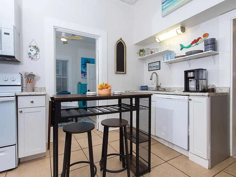 608 N 9th Ave #2 — Photo 11