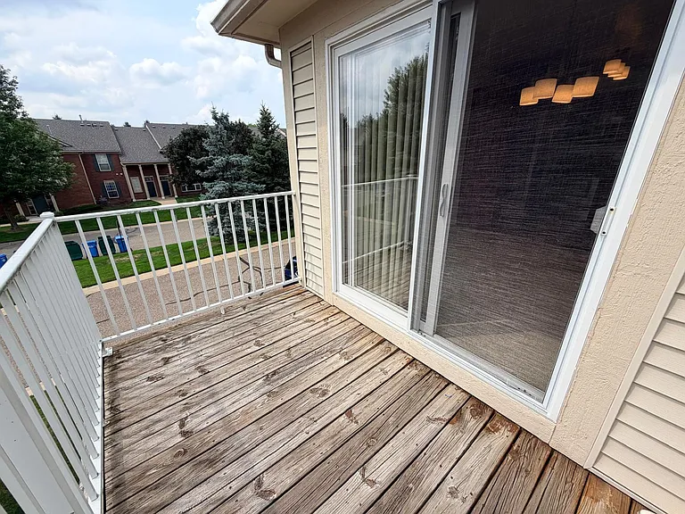 26201 Chesapeake Cir — Photo 13
