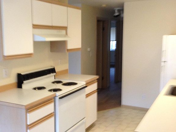 3rd image of 10215 Lundeen Pkwy APT C5