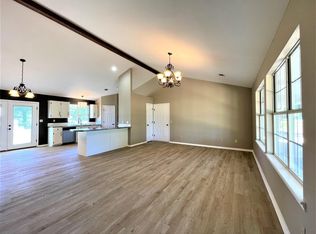 1038 Santa Fe Trl, Ozark, AR 72949