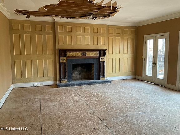 4th image of 6 Moss Forest Pl