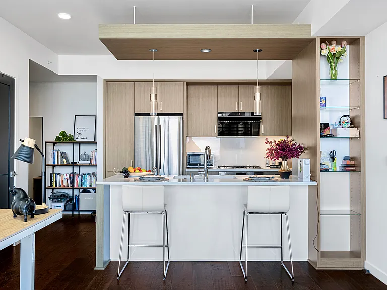 1321 Seneca St #1708 — Photo 10