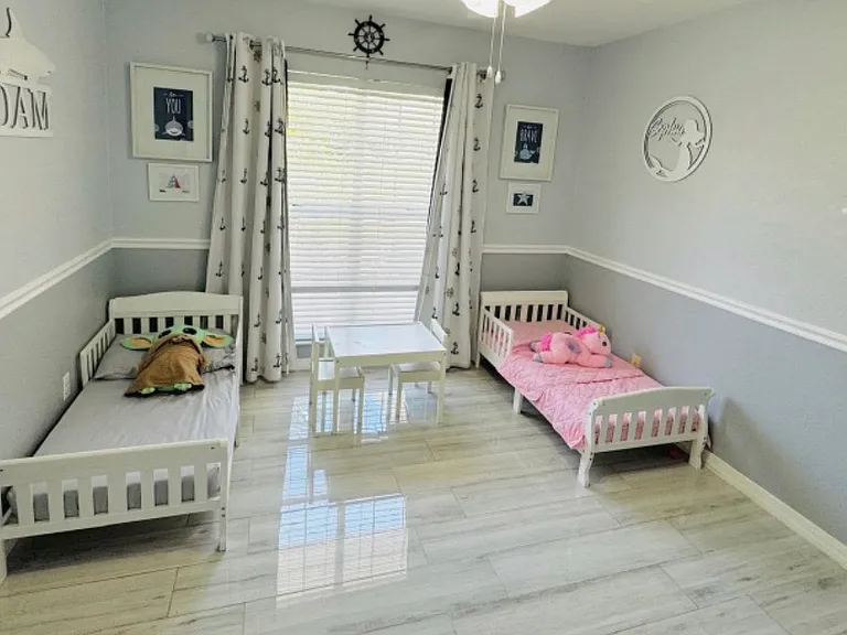 768 John Carroll Ln — Photo 2
