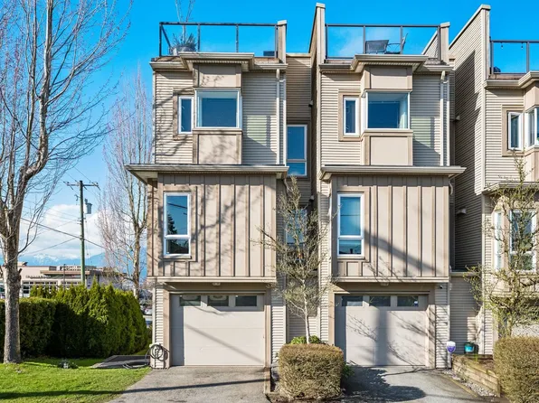 3788 Laurel St #18, Burnaby, BC V5G 1M7