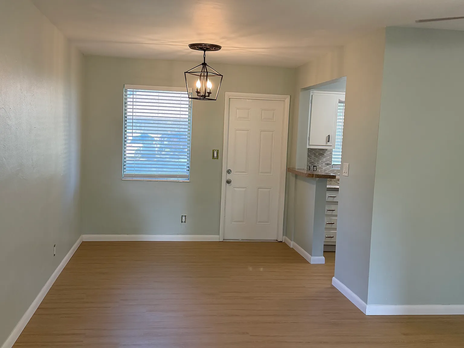 2 bed, $1,950 — Photo 1