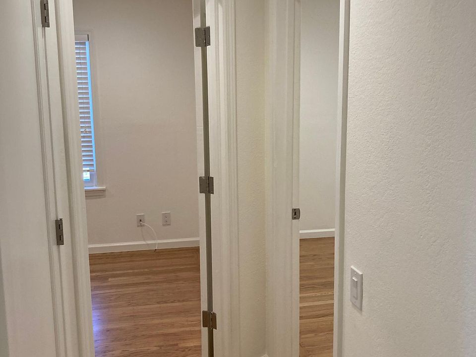 1st image of 4705 Upland Dr