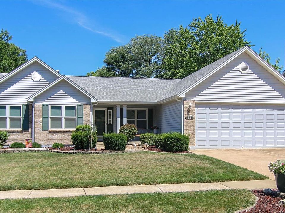 Welcome to 678 Napa Lane, St Charles . . .