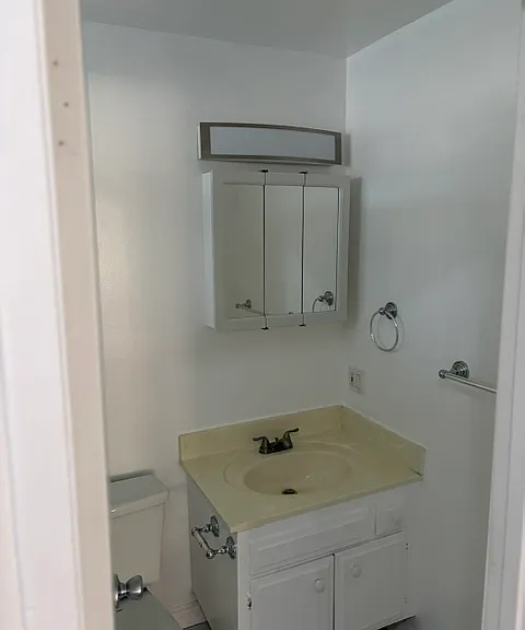 5336 Kester Ave — Photo 18