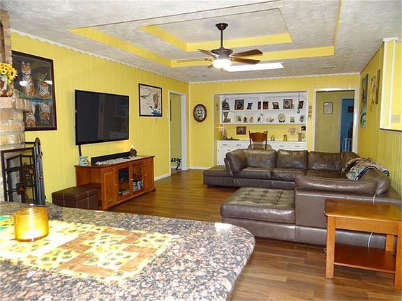 5th image of 2429 Tyler Ln