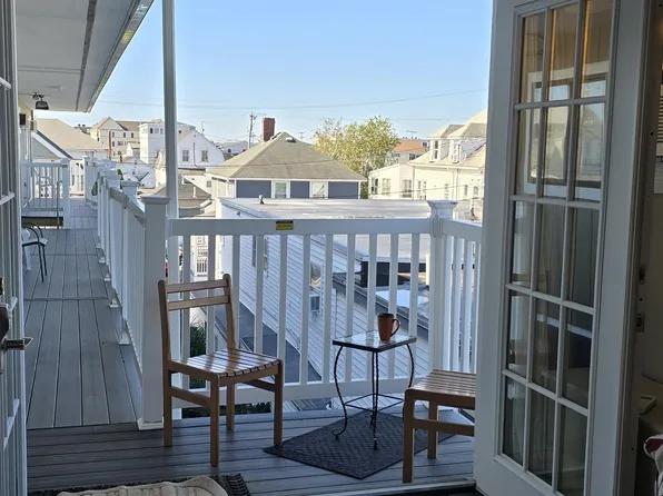 12 G Street, Hampton, NH 03842