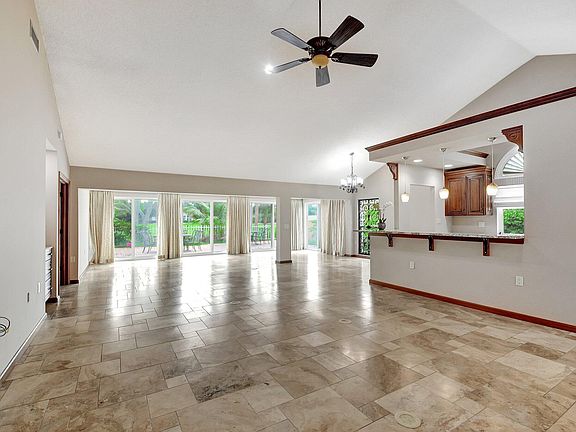 5th image of 2394 Saratoga Bay Drive