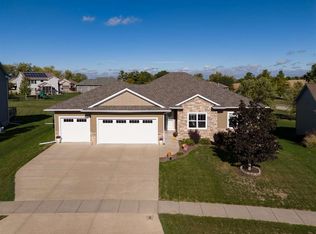 1630 Stone Creek Cir, North Liberty, IA 52317