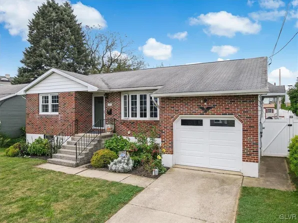 1645 Burkhardt St, Hellertown, PA 18055