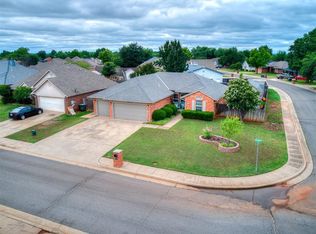 1813 Richard Dr, Edmond, OK 73003