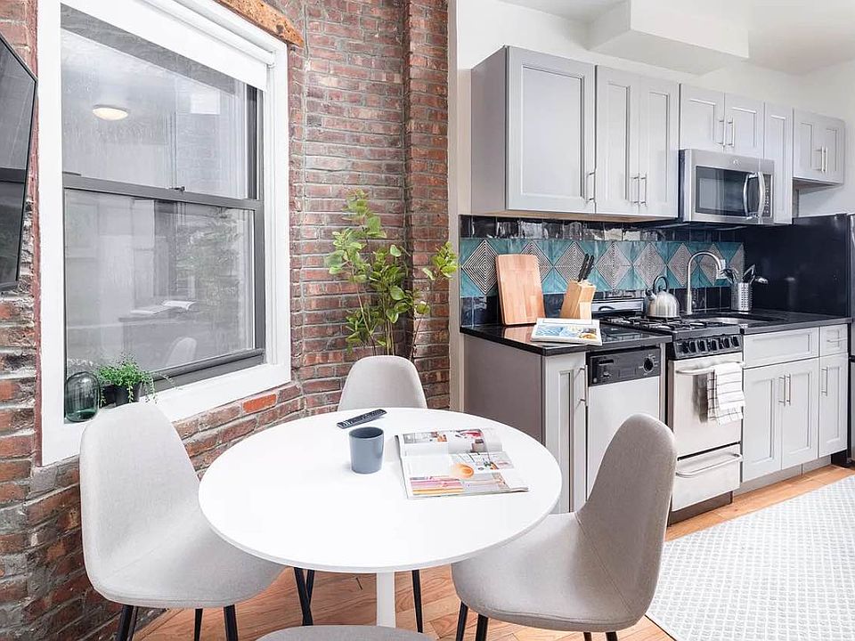 1st image of 163 Stanton St APT 11
