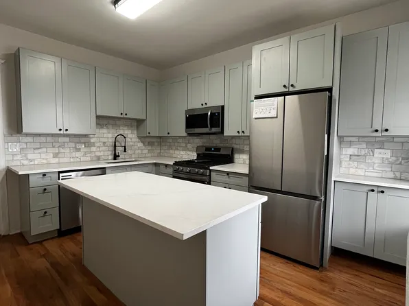 3121 W Augusta Blvd, Chicago, IL